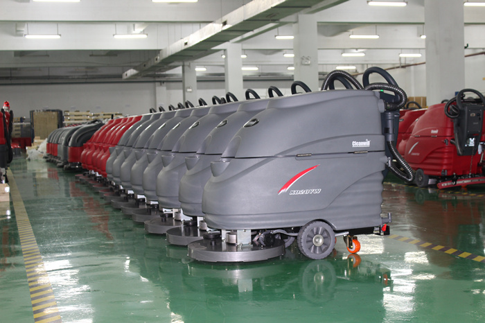 手推式洗地機倉庫現場