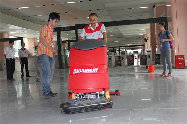 全自動洗地機(jī)