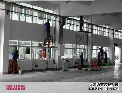 駕駛式電動(dòng)掃地機(jī)專門為大面積環(huán)境保護(hù)清掃設(shè)計(jì) 駕駛式電動(dòng)掃地機(jī)專門為大面積環(huán)境保護(hù)清掃設(shè)計(jì)