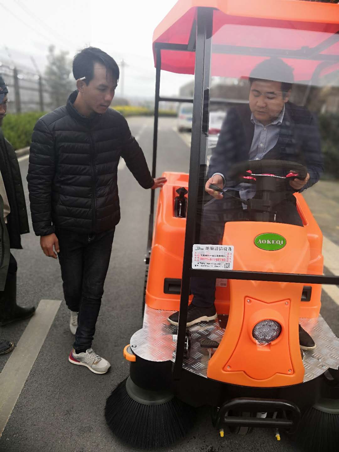 小型的掃地機便利之處