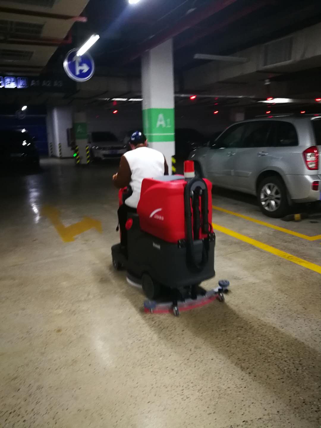 駕駛式掃地機廠家